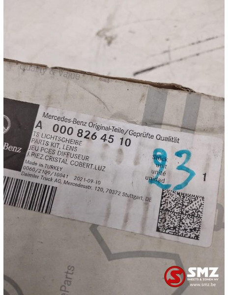 Mercedes-Benz Koplampglas rechts mercedes atego - Headlight for Truck: picture 3 Mercedes-Benz Koplampglas rechts mercedes atego - Headlight for Truck: picture 3