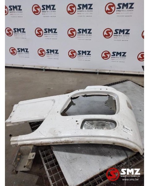 Mercedes-Benz Occ Bumperhoek links met lampen Actros mp2/3 - Bumper corner for Truck: picture 1 Mercedes-Benz Occ Bumperhoek links met lampen Actros mp2/3 - Bumper corner for Truck: picture 1