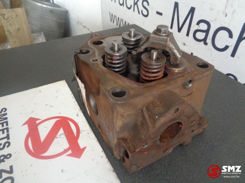 Mercedes-Benz Occ cilinderkop Mercedes OM501LA MP1 - Cylinder head for Truck: picture 3 Mercedes-Benz Occ cilinderkop Mercedes OM501LA MP1 - Cylinder head for Truck: picture 3
