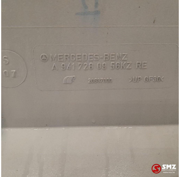 Mercedes-Benz Occ deurverlenging rechts Mercedes - Door and parts for Truck: picture 3 Mercedes-Benz Occ deurverlenging rechts Mercedes - Door and parts for Truck: picture 3