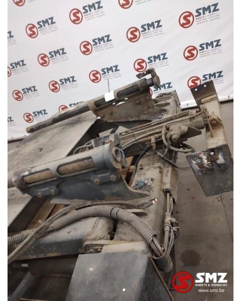 Mercedes-Benz Occ laadklep Mercedes - Hydraulics for Truck: picture 3 Mercedes-Benz Occ laadklep Mercedes - Hydraulics for Truck: picture 3