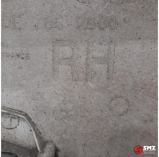 Mercedes-Benz Occ spatbord rechts Mercedes - Body and exterior for Truck: picture 3 Mercedes-Benz Occ spatbord rechts Mercedes - Body and exterior for Truck: picture 3