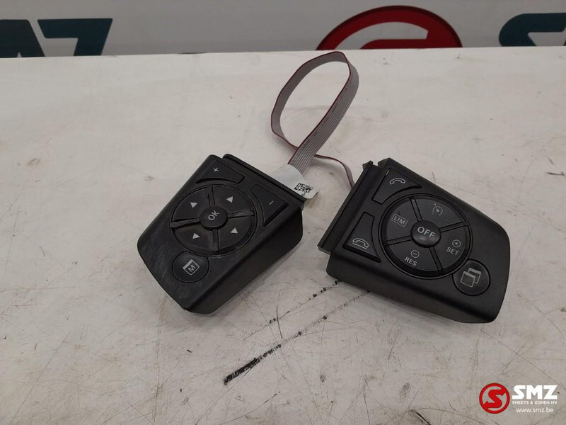 Mercedes-Benz Occ stuurwielschakelmodule Mercedes - Electrical system for Truck: picture 2 Mercedes-Benz Occ stuurwielschakelmodule Mercedes - Electrical system for Truck: picture 2