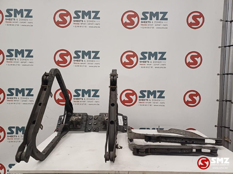 Renault Occ set side skirt steunen Renault - Frame/ Chassis for Truck: picture 1 Renault Occ set side skirt steunen Renault - Frame/ Chassis for Truck: picture 1