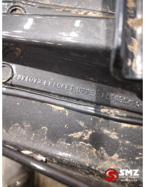 Volvo Occ cabinespoiler links Volvo FH 2371073 - Aerodynamics/ Spoiler for Truck: picture 3 Volvo Occ cabinespoiler links Volvo FH 2371073 - Aerodynamics/ Spoiler for Truck: picture 3