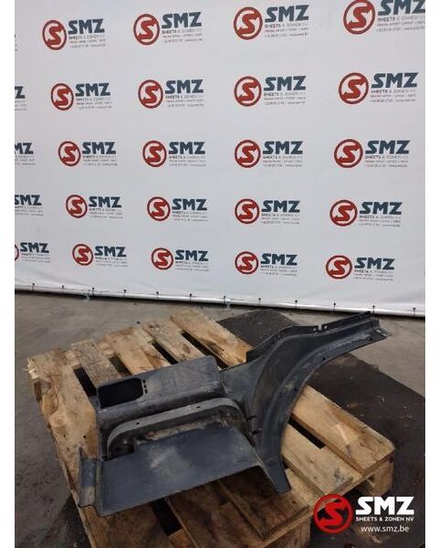 Volvo Occ opstapbak rechts Volvo FM 20502239 20529483 - Cab and interior for Truck: picture 2 Volvo Occ opstapbak rechts Volvo FM 20502239 20529483 - Cab and interior for Truck: picture 2