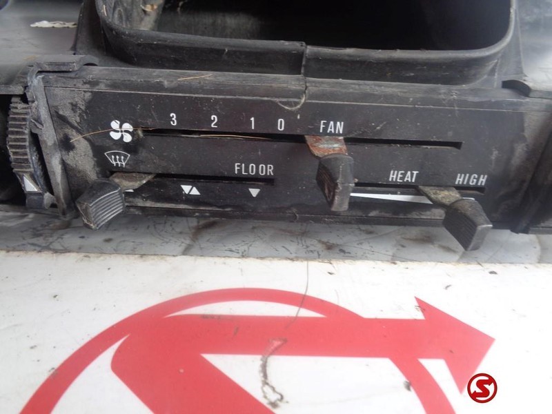 Volvo Occ verwarming volvo fh12 - Heating/ Ventilation for Truck: picture 5 Volvo Occ verwarming volvo fh12 - Heating/ Ventilation for Truck: picture 5