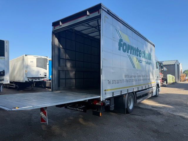 MAN TGX 18.420 - Curtainsider truck: picture 3 MAN TGX 18.420 - Curtainsider truck: picture 3