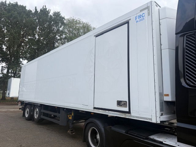 Schmitz Cargobull City stuuras liftas - Refrigerator semi-trailer: picture 4 Schmitz Cargobull City stuuras liftas - Refrigerator semi-trailer: picture 4