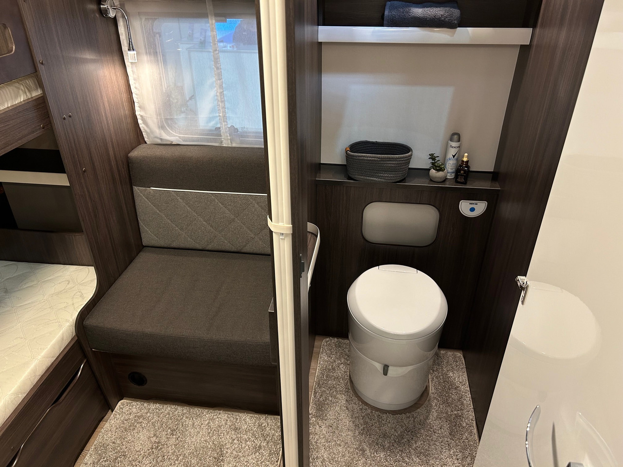 Hobby PRESTIGE 720 KWFU - Caravan: picture 5 Hobby PRESTIGE 720 KWFU - Caravan: picture 5