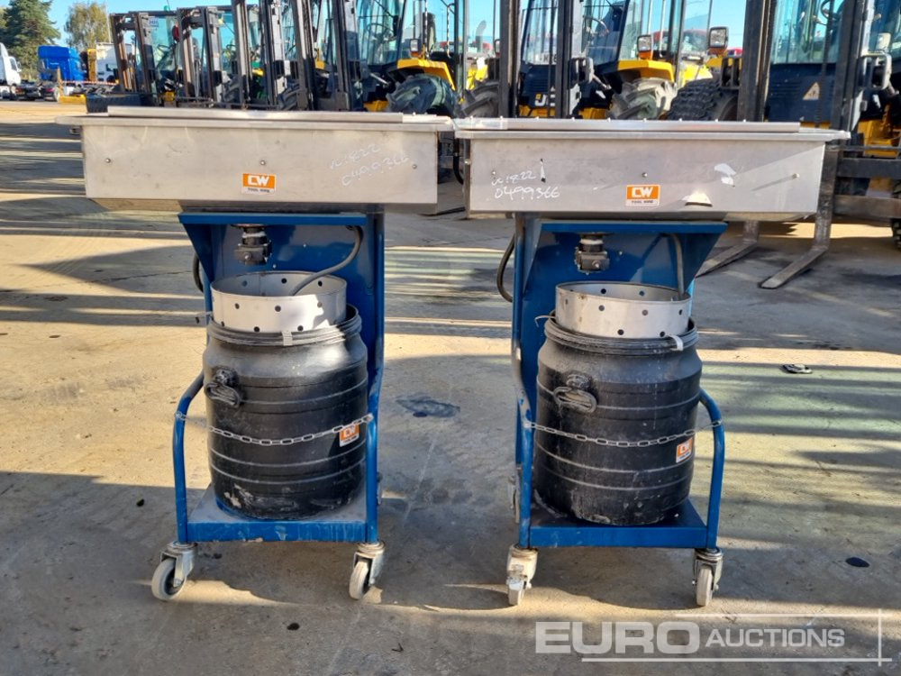 110 Volt Cleaning Station (2 of) - Construction equipment: picture 2 110 Volt Cleaning Station (2 of) - Construction equipment: picture 2