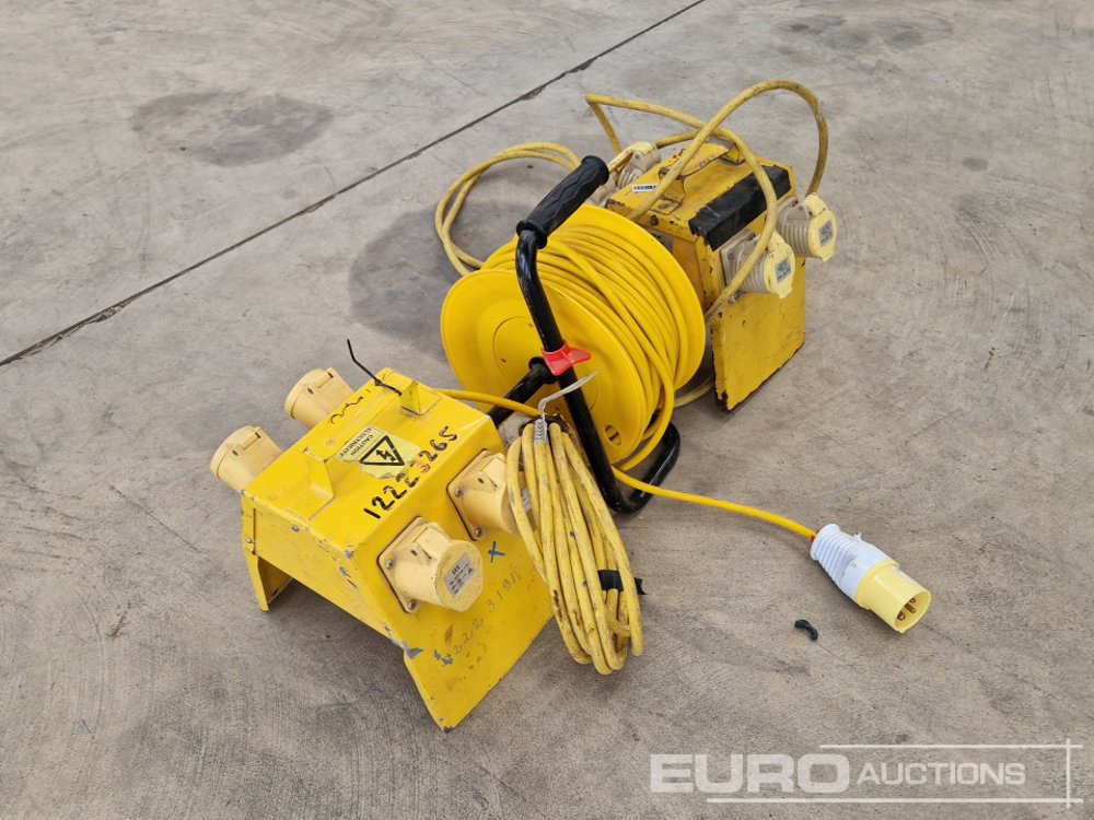 110 Volt Splitter Box, 25m Extension Reel (3 of) - Construction equipment: picture 3 110 Volt Splitter Box, 25m Extension Reel (3 of) - Construction equipment: picture 3