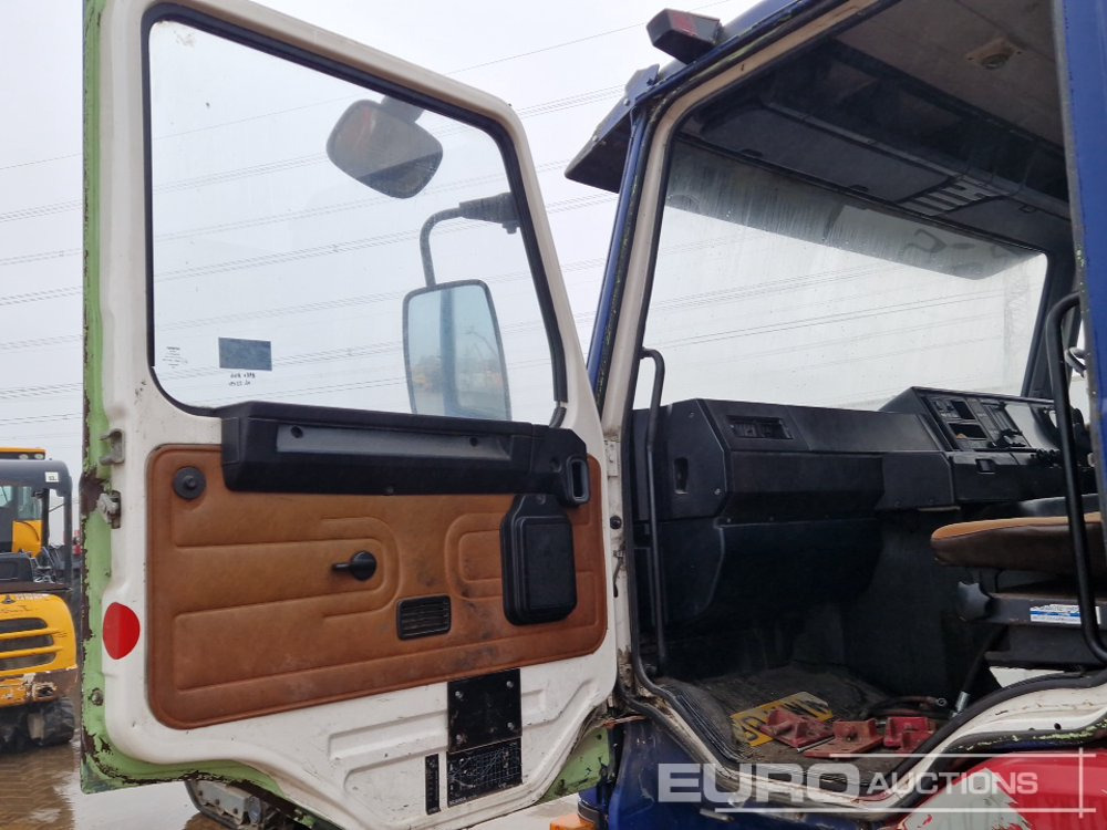 Dropside/ Flatbed truck 1983 Scania 82M: picture 19 Dropside/ Flatbed truck 1983 Scania 82M: picture 19