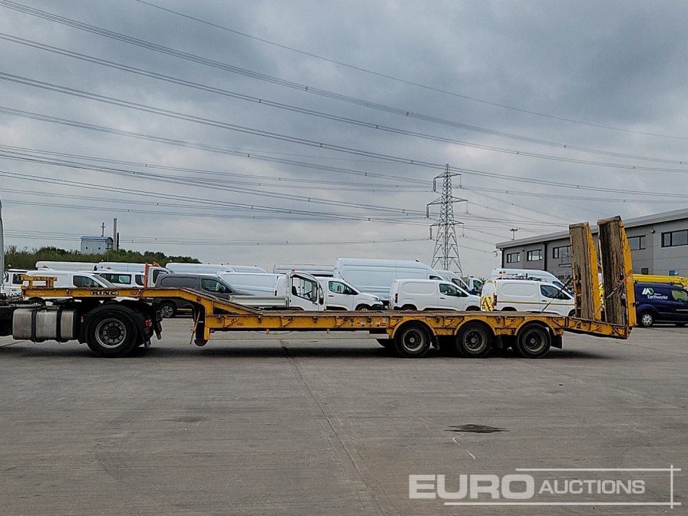 1998 King trailers Tri Axle Step Frame Low Loader Trailer, Neck Ramps, Out Riggers, Hydraulic Ramps - Low loader semi-trailer: picture 2 1998 King trailers Tri Axle Step Frame Low Loader Trailer, Neck Ramps, Out Riggers, Hydraulic Ramps - Low loader semi-trailer: picture 2