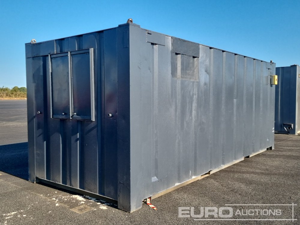 20' x 8' Office (Cannot Be Reconsigned) - Shipping container: picture 3 20' x 8' Office (Cannot Be Reconsigned) - Shipping container: picture 3