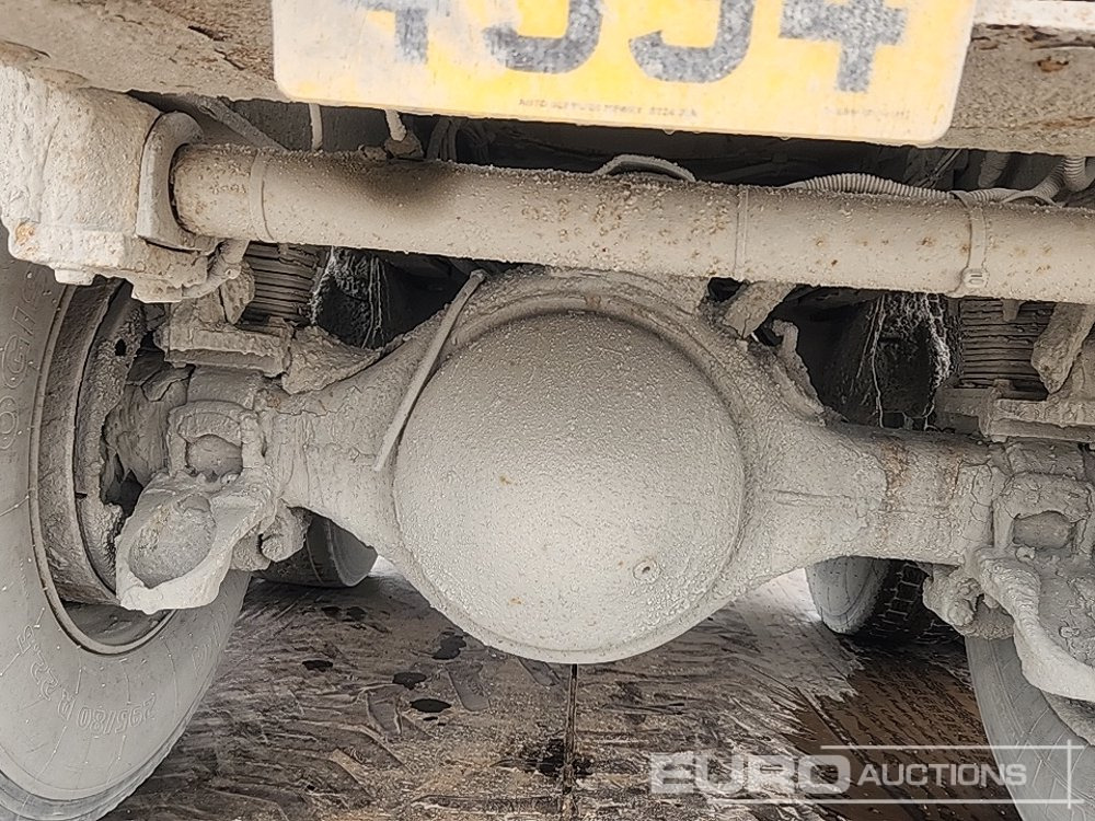 Tipper 2004 Volvo 8x4 Tipper, Manual Gearbox, Looby Body: picture 18