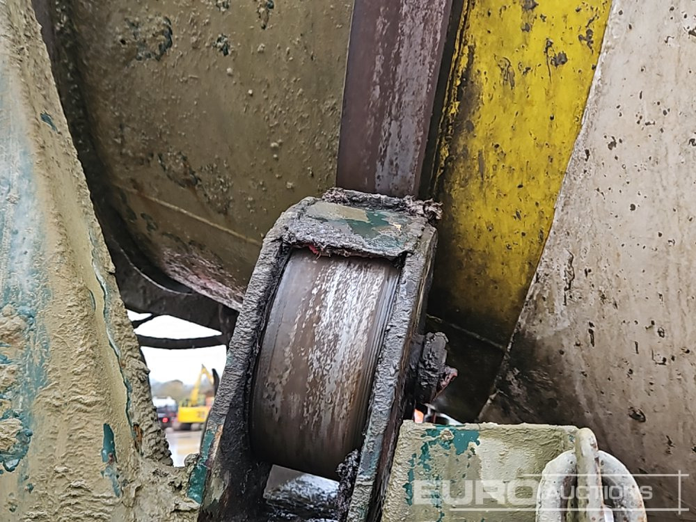 Concrete mixer truck 2007 MAN 18.244: picture 40