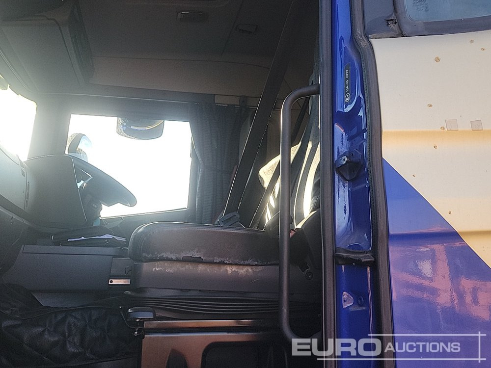 Cab chassis truck 2008 Scania R310: picture 26