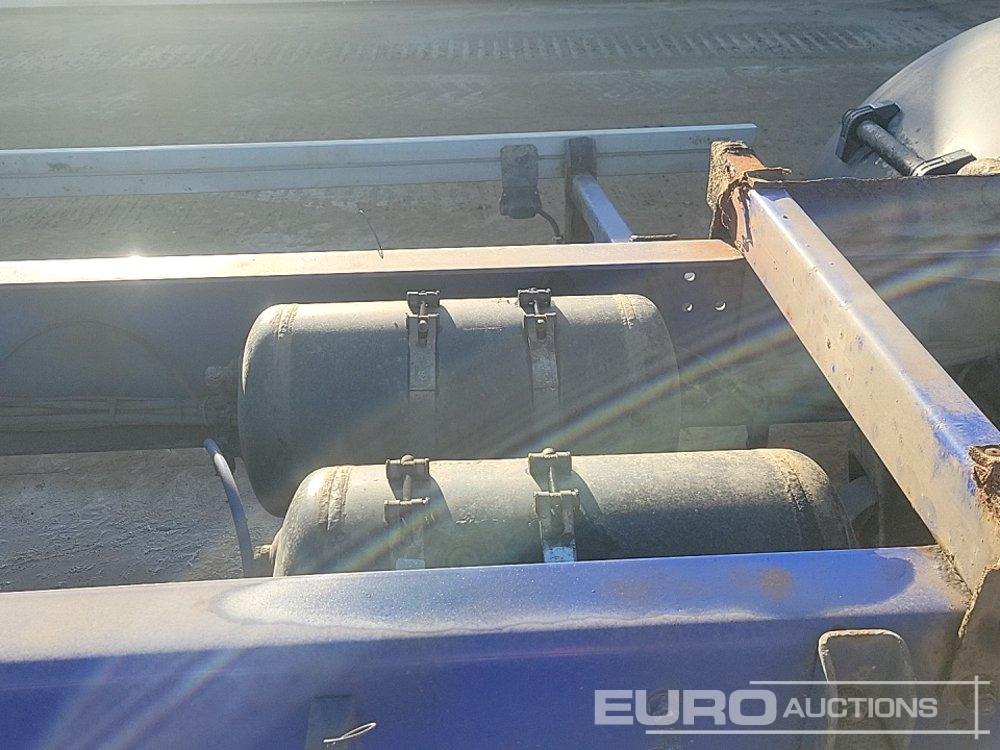 Cab chassis truck 2008 Scania R310: picture 23