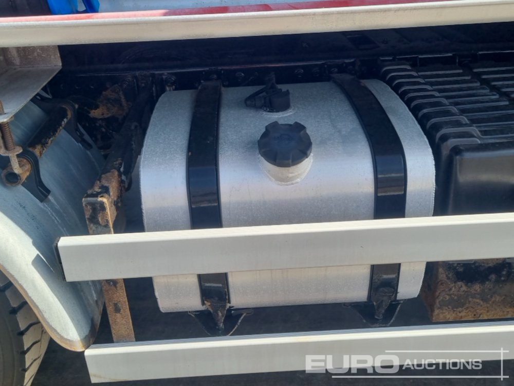 Tank truck 2009 DAF CF310: picture 25