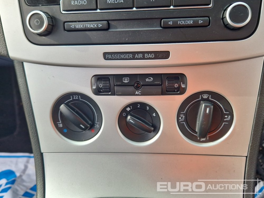 Car 2009 Volkswagen Passat: picture 28