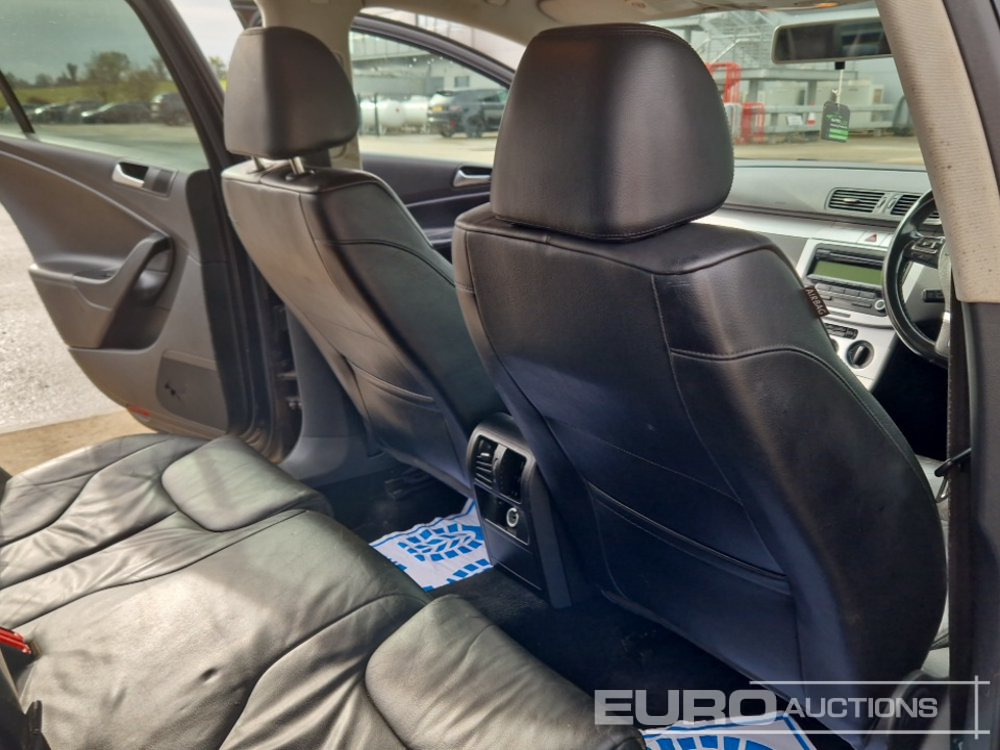 Car 2009 Volkswagen Passat: picture 16