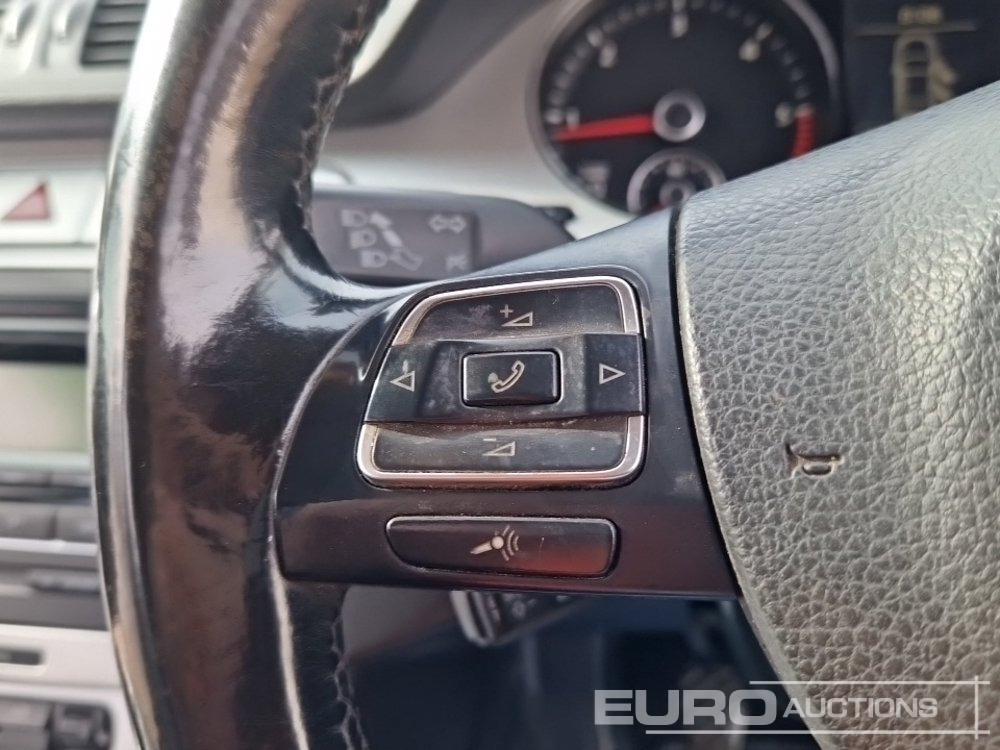 Car 2009 Volkswagen Passat: picture 23