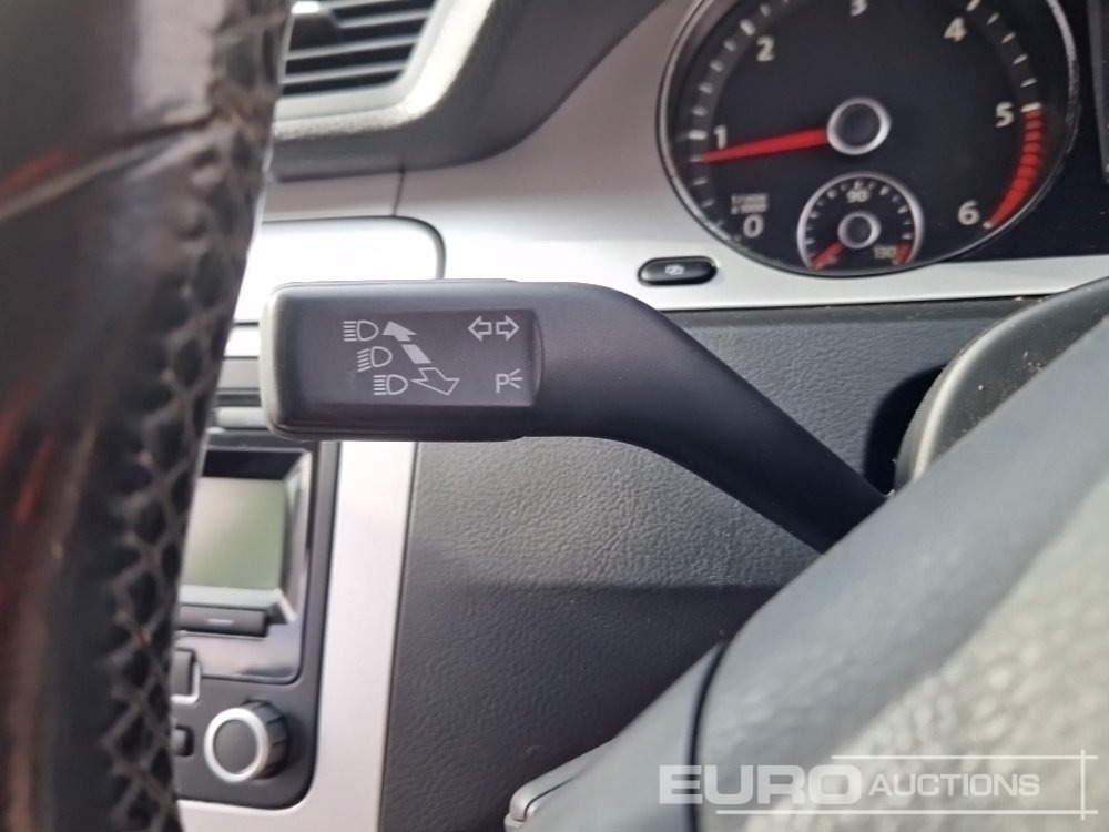 Car 2009 Volkswagen Passat: picture 25