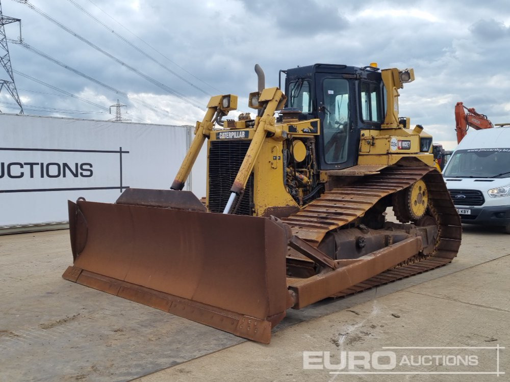 2010 CAT D6T - Bulldozer: picture 1 2010 CAT D6T - Bulldozer: picture 1