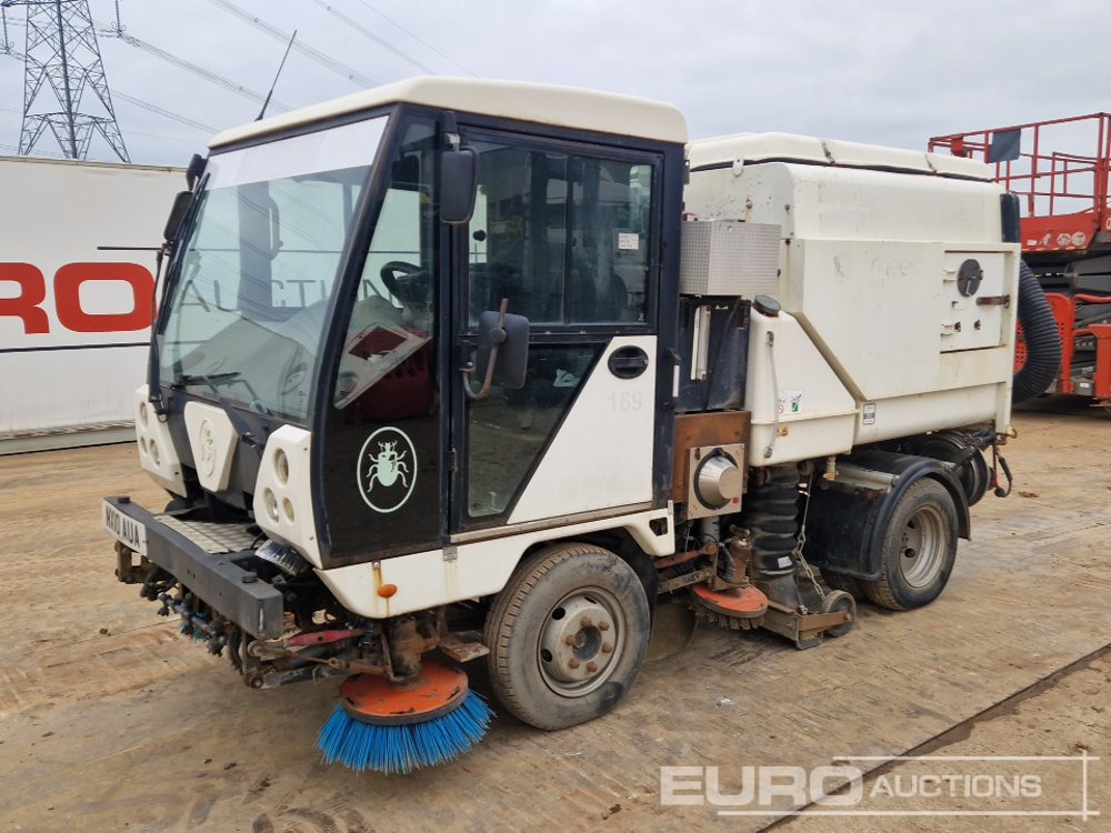 2010 Scarab 4x2 Road Sweeper, Reverse Camera, A/C, Automatic Gearbox - Road sweeper: picture 1 2010 Scarab 4x2 Road Sweeper, Reverse Camera, A/C, Automatic Gearbox - Road sweeper: picture 1
