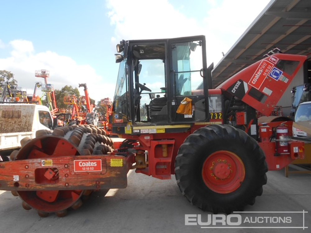 2011 CAT CP533E - Roller: picture 2 2011 CAT CP533E - Roller: picture 2