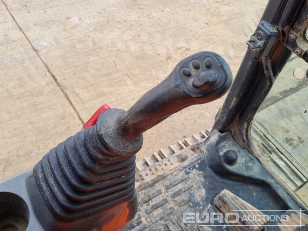 Crawler excavator 2012 Komatsu PC210LC-8: picture 47