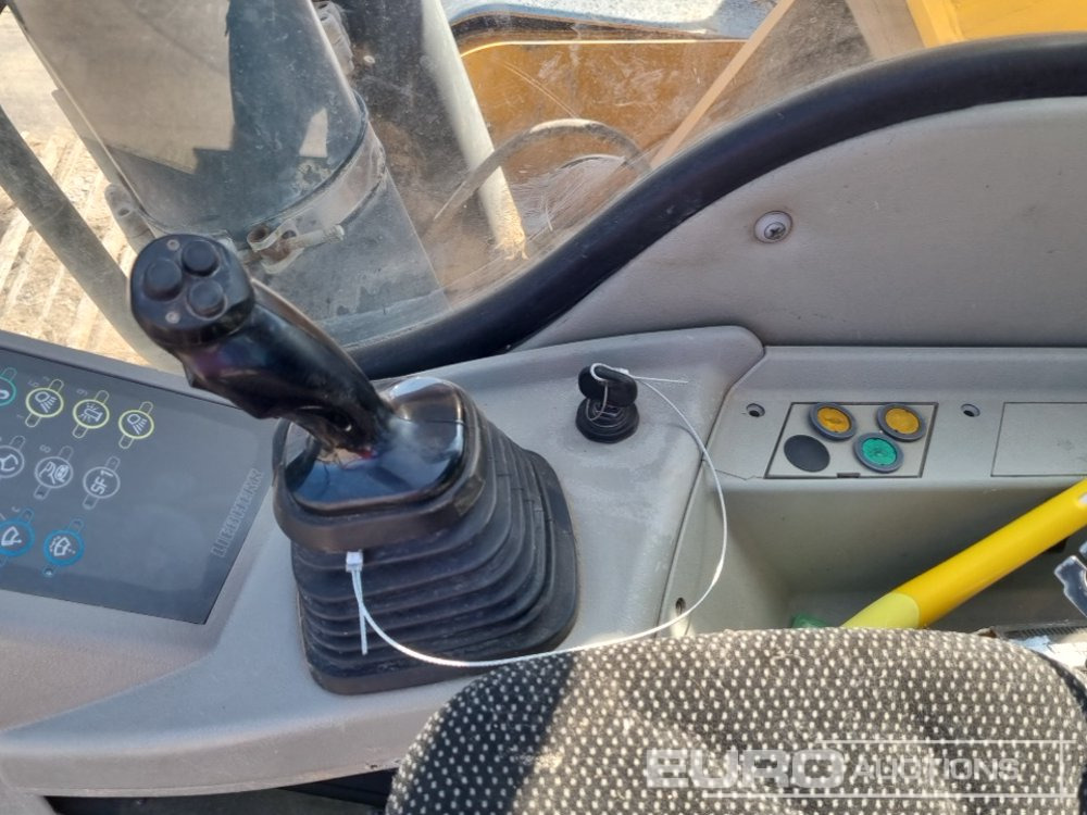 Crawler excavator 2013 Liebherr R906 LC LITRONIC: picture 35