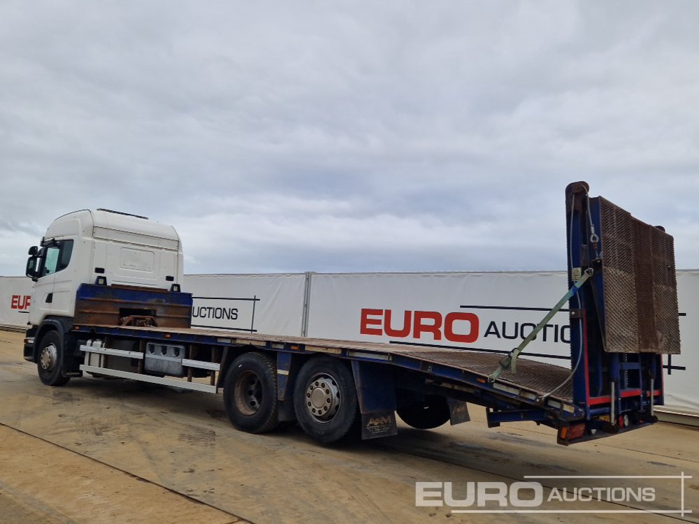 2014 Scania 6x2 Rear Lift Beavertail Plant Lorry, Auto Gearbox, Cruise Control, A/C, Winch, Hydraulic Fliptoe Ramp (HPI Export Marker - UK Registration Documents Are Not Available) - Dropside/ Flatbed truck: picture 3 2014 Scania 6x2 Rear Lift Beavertail Plant Lorry, Auto Gearbox, Cruise Control, A/C, Winch, Hydraulic Fliptoe Ramp (HPI Export Marker - UK Registration Documents Are Not Available) - Dropside/ Flatbed truck: picture 3