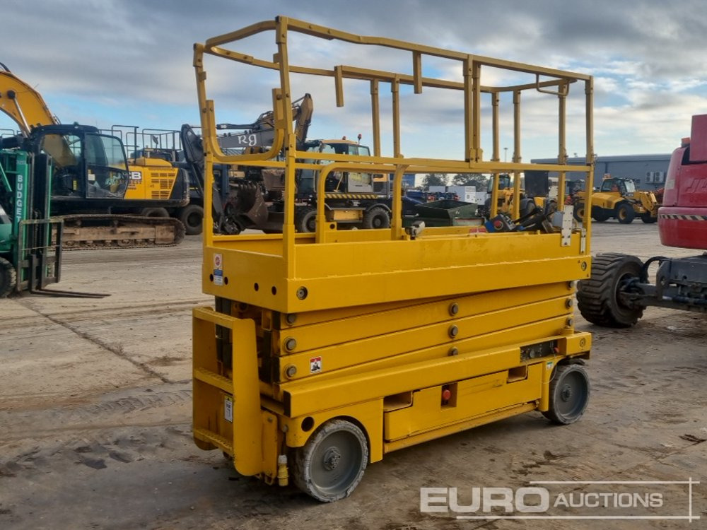 2015 Haulotte Compact 10N - Aerial platform: picture 5 2015 Haulotte Compact 10N - Aerial platform: picture 5