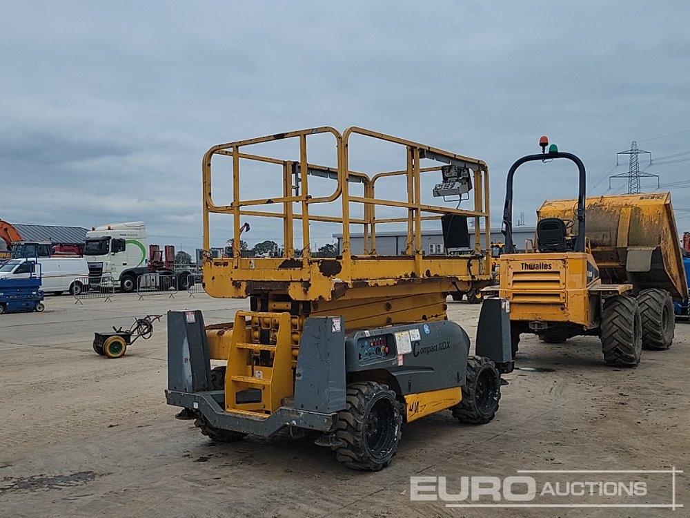 2015 Haulotte Compact 12DX - Aerial platform: picture 5 2015 Haulotte Compact 12DX - Aerial platform: picture 5