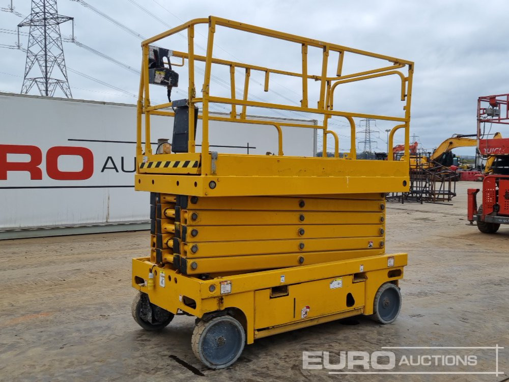 2015 Haulotte Compact 14 - Aerial platform: picture 1 2015 Haulotte Compact 14 - Aerial platform: picture 1