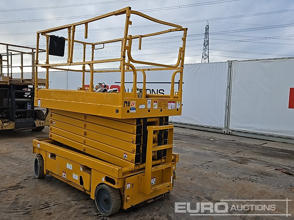2015 Haulotte Compact 14 - Aerial platform: picture 3 2015 Haulotte Compact 14 - Aerial platform: picture 3