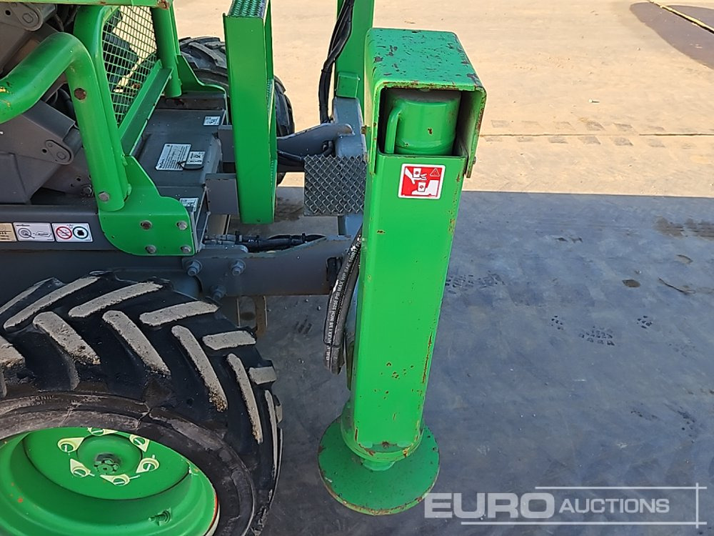 Aerial platform 2015 SkyJack SJ6826RT: picture 12