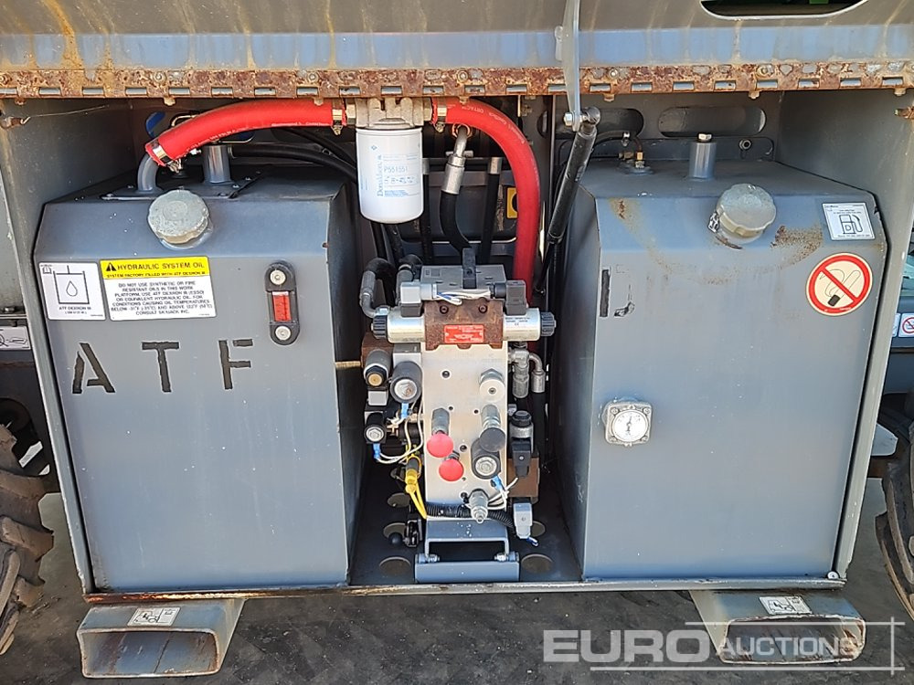Aerial platform 2015 SkyJack SJ6826RT: picture 17