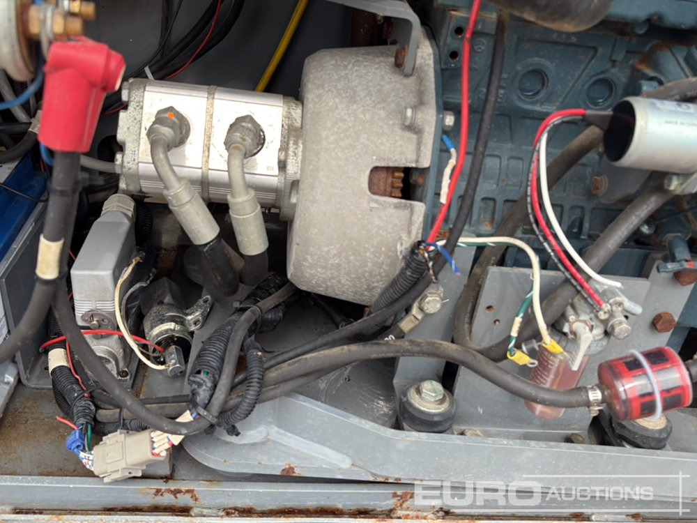 Aerial platform 2015 SkyJack SJ6832RT: picture 23