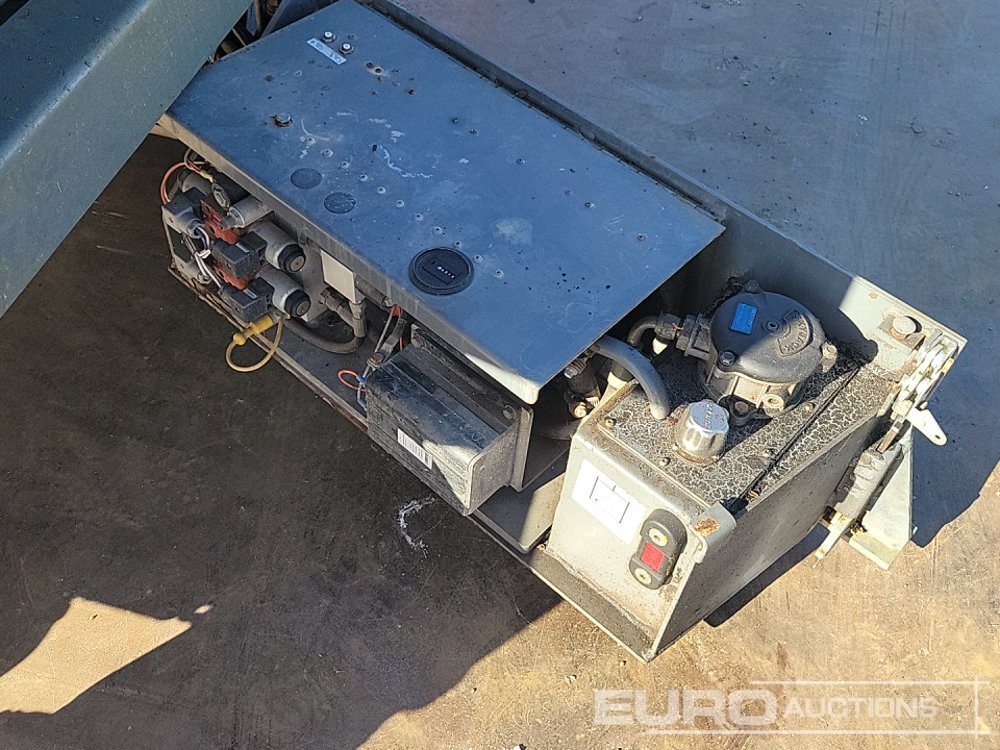 Aerial platform 2015 SkyJack SJIII-3219: picture 13