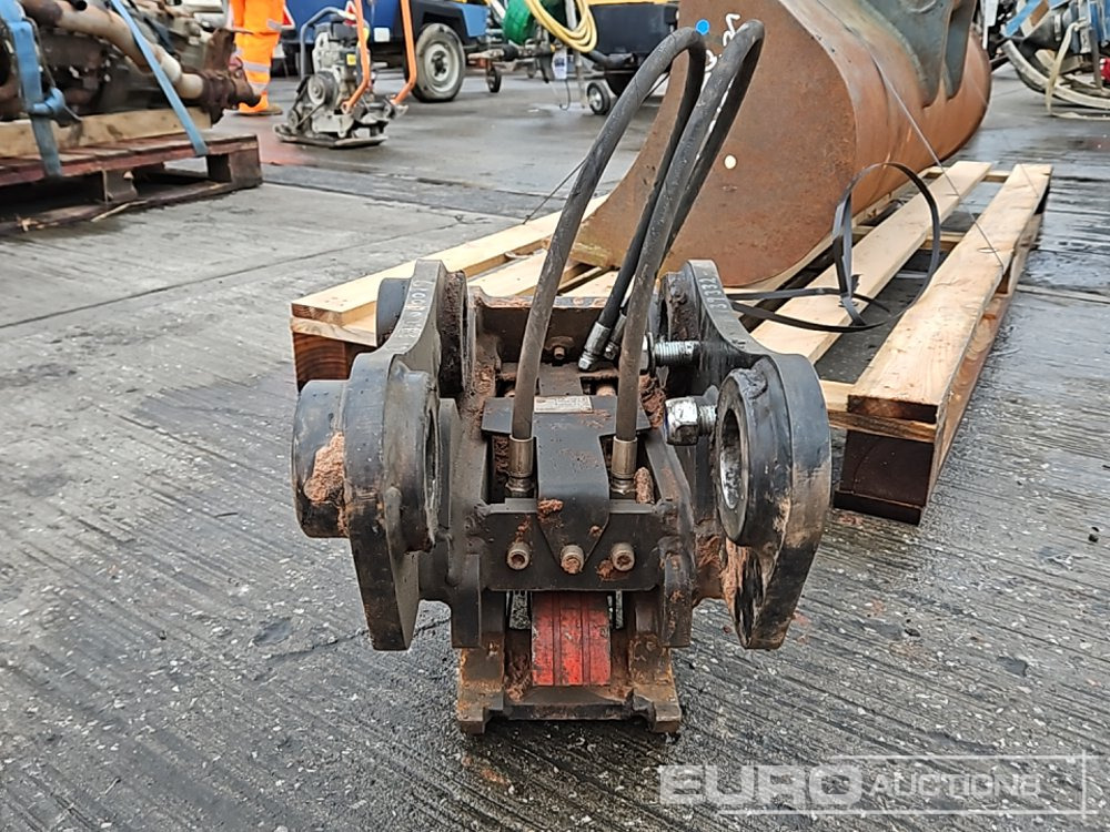 2015 Whites Hydraulic Double Lock QH 55mm Pin to suit 8-10 Ton Excavator - Quick coupler: picture 4 2015 Whites Hydraulic Double Lock QH 55mm Pin to suit 8-10 Ton Excavator - Quick coupler: picture 4