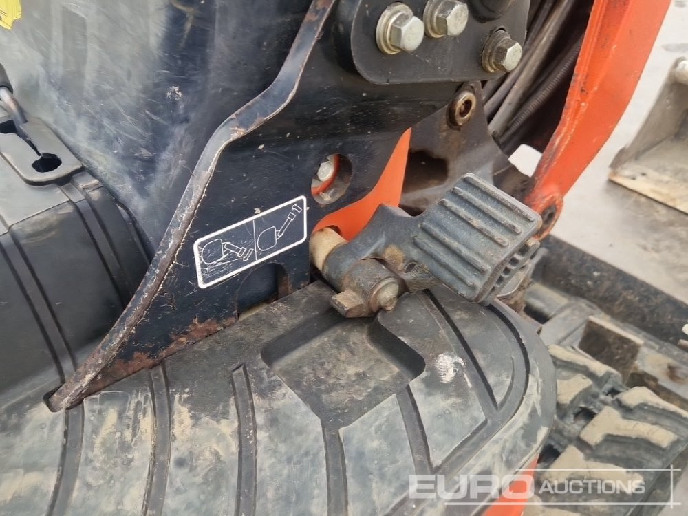 Mini excavator 2016 Kubota KX008-3: picture 32