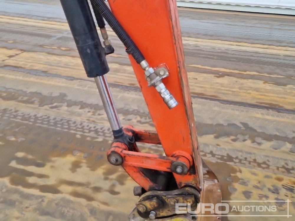 Mini excavator 2016 Kubota U27-4: picture 20