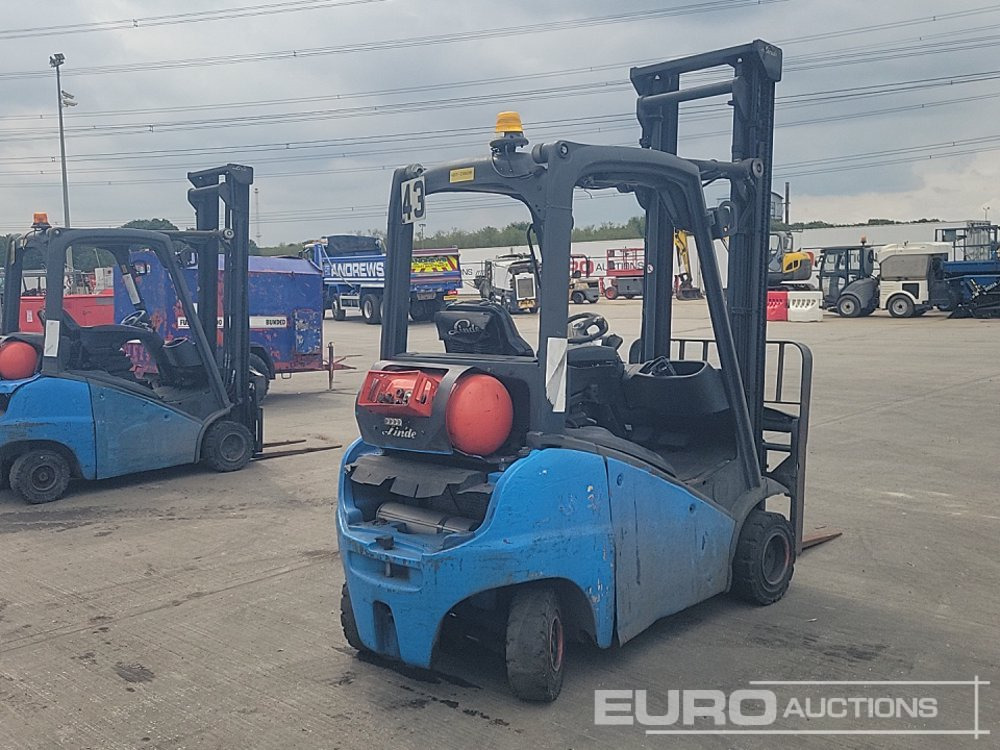 2016 Linde H20T-01 - LPG forklift: picture 5 2016 Linde H20T-01 - LPG forklift: picture 5