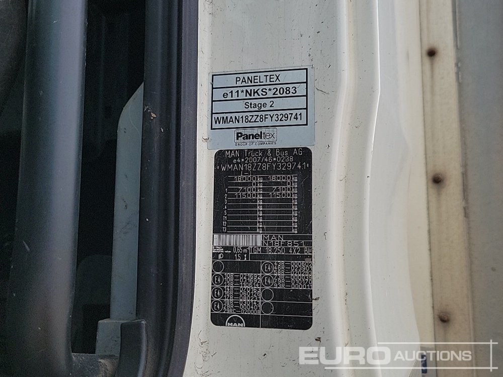 Curtainsider truck 2016 MAN TGM 18.250: picture 33