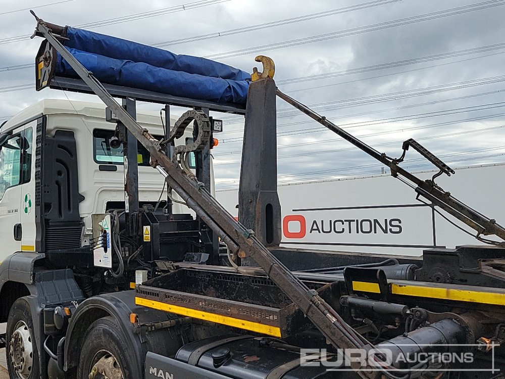 Hook lift truck 2016 MAN TGS32.360: picture 29