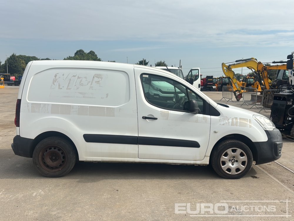 Small van 2016 Peugeot Partner: picture 6