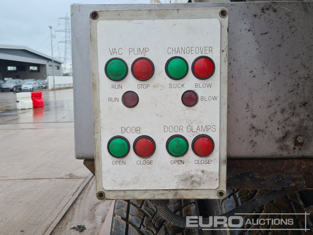 Tank truck 2016 Scania P320: picture 20